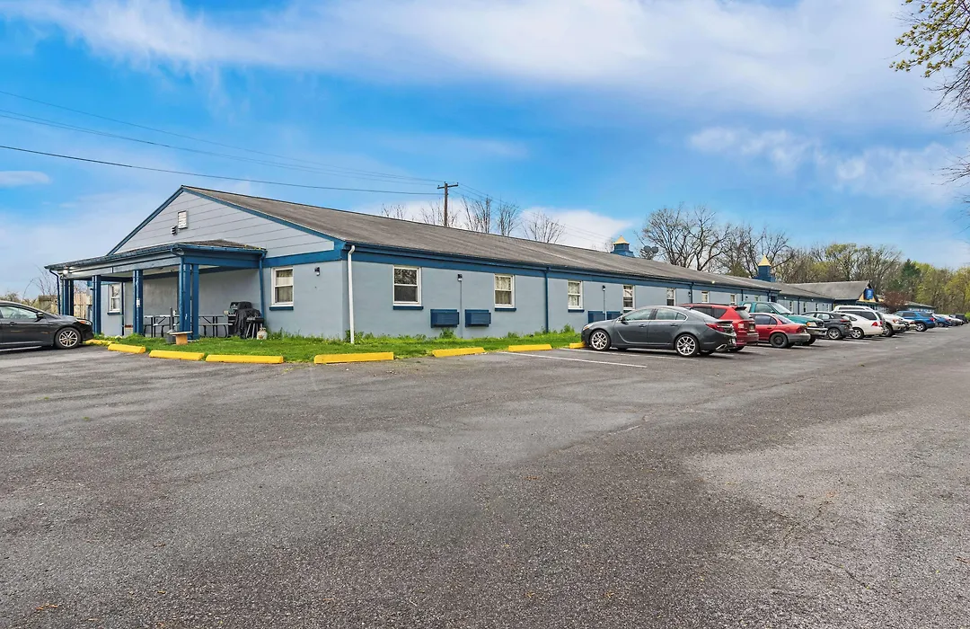 Americas Best Value Inn Carlisle-1