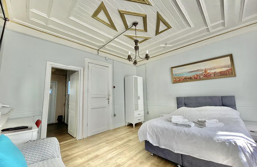 Golden Home Apart-1