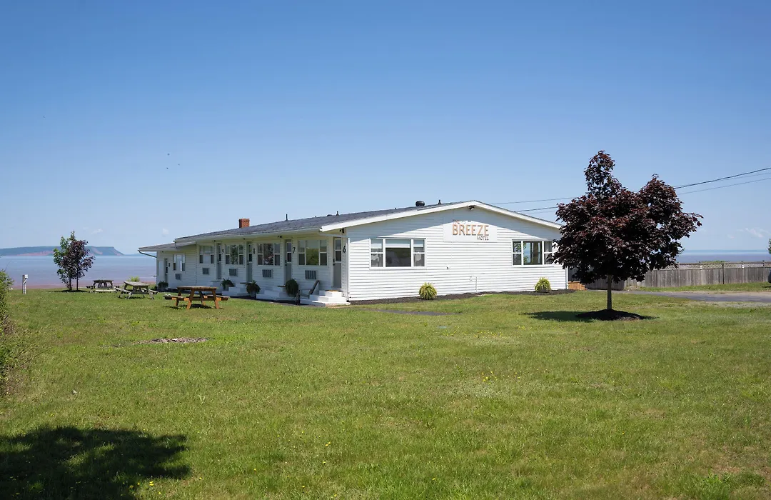 The Breeze Motel-1