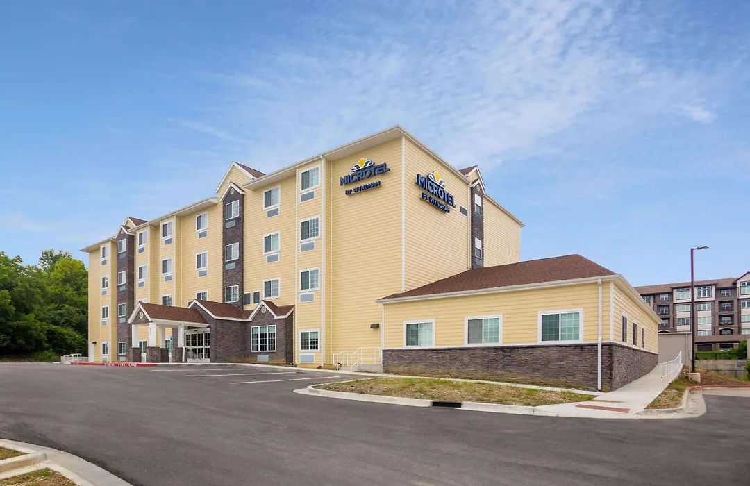 Microtel Inn & Suites By Wyndham Liberty/Ne Kansas City Area-1