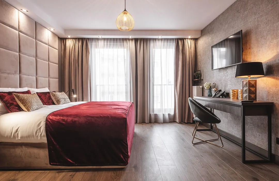Art Suites Luxury Hotel-1
