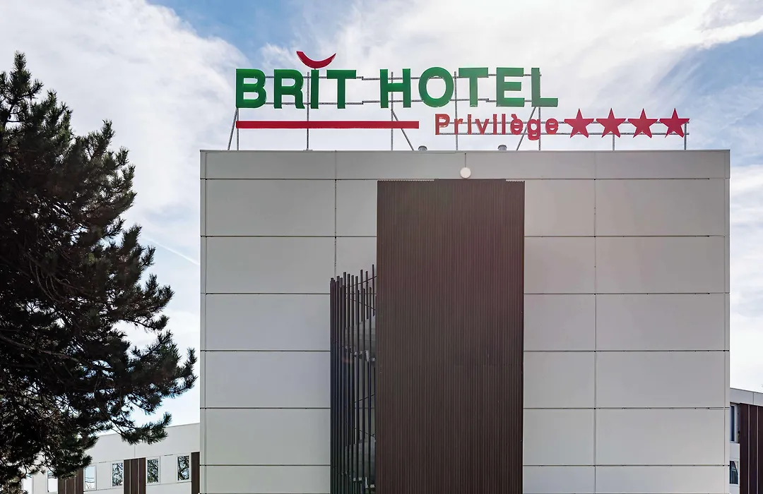 Brit Hotel Privilège Paris Rosny-sous-Bois-1