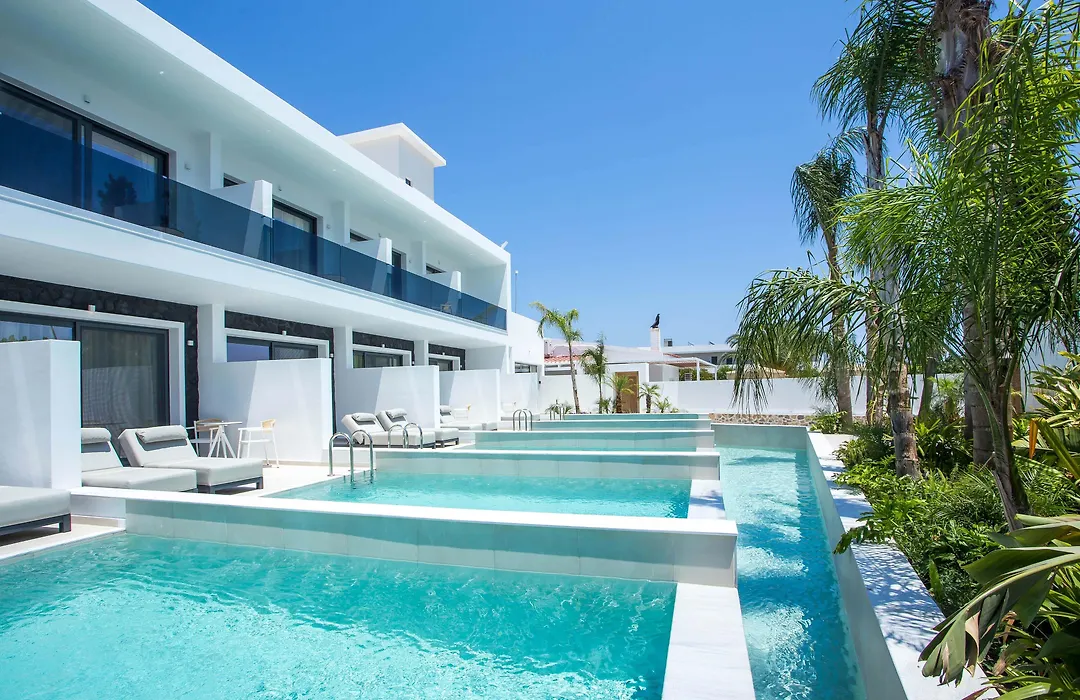 Vanik Suites-1