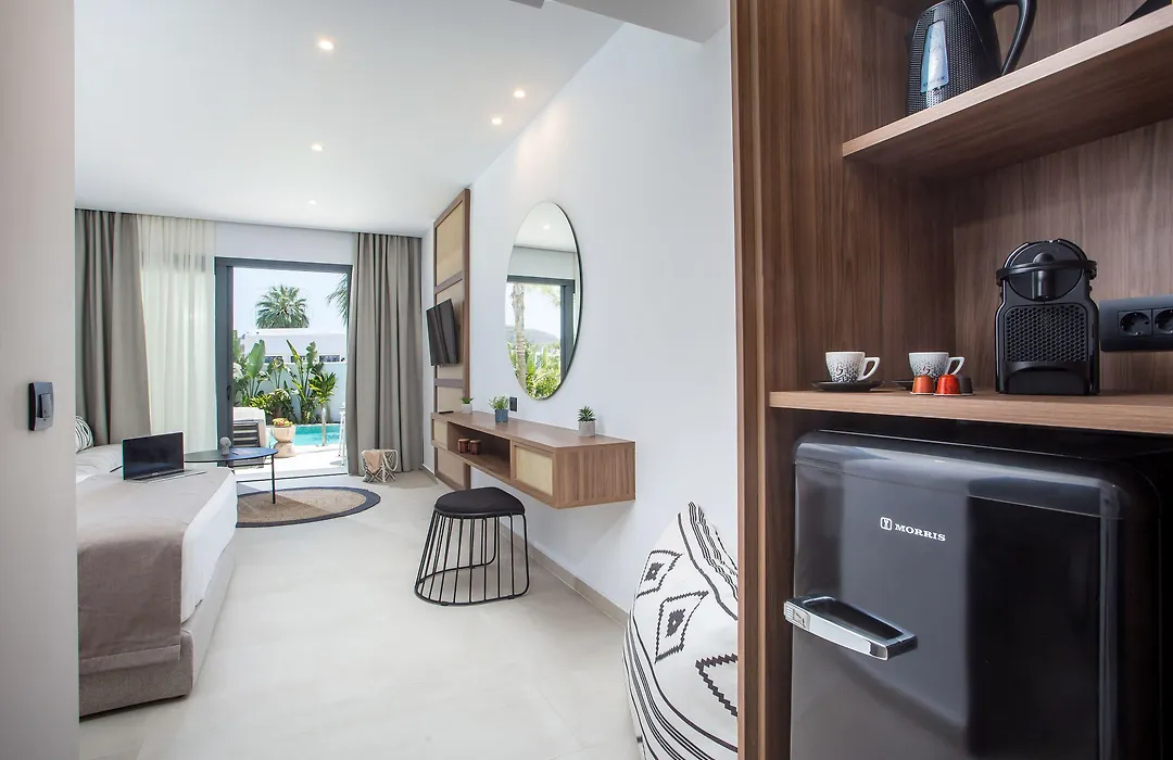 Vanik Suites-1