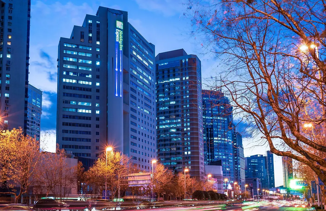 Holiday Inn Express Qingdao City Center By Ihg-1
