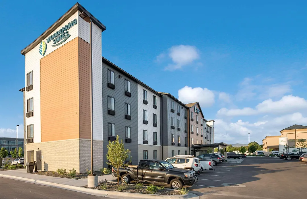 Woodspring Suites Meridian-1
