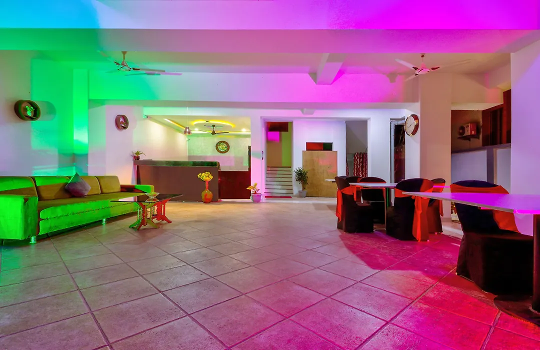 Itsy Hotels Carnival Inn-1