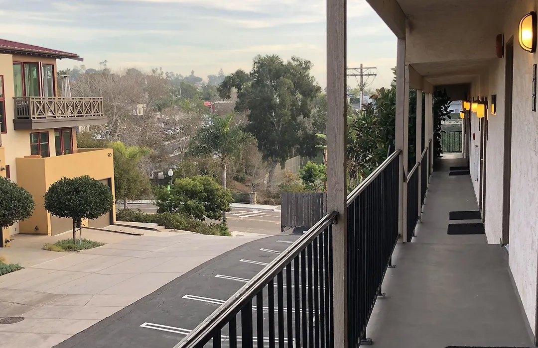 Moonlight Beach Motel-1