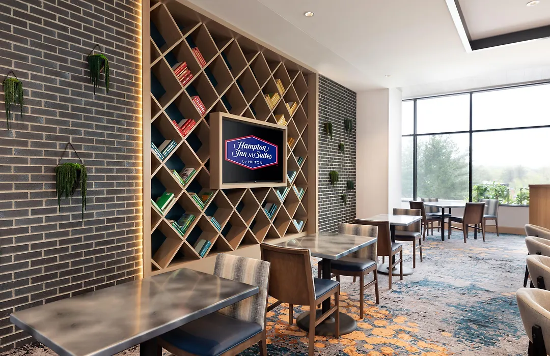 Hampton Inn & Suites Watertown Boston, Ma-1