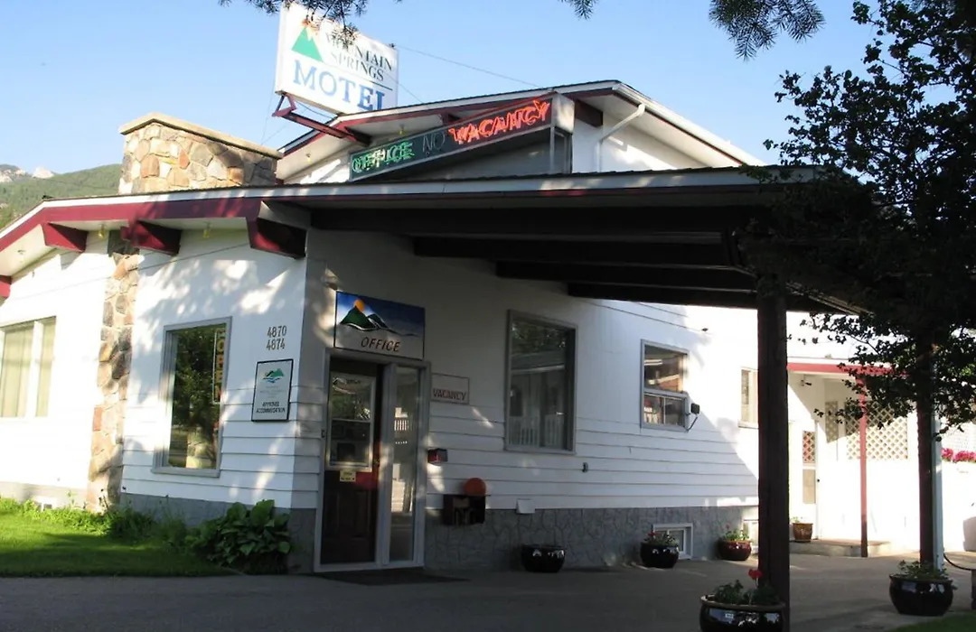 Mountain Springs Motel-1
