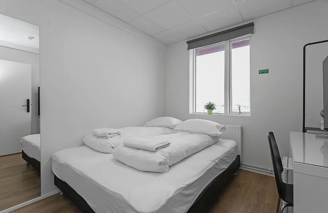Bank Guesthouse By Kef Airport-1