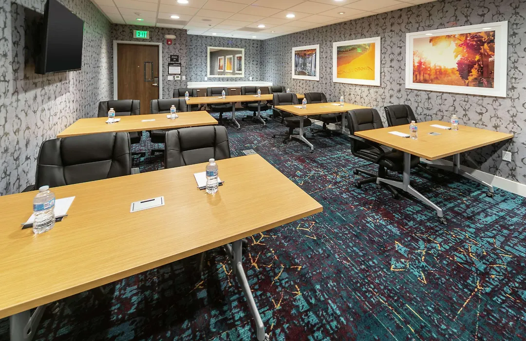 Hampton Inn & Suites Santa Maria-1