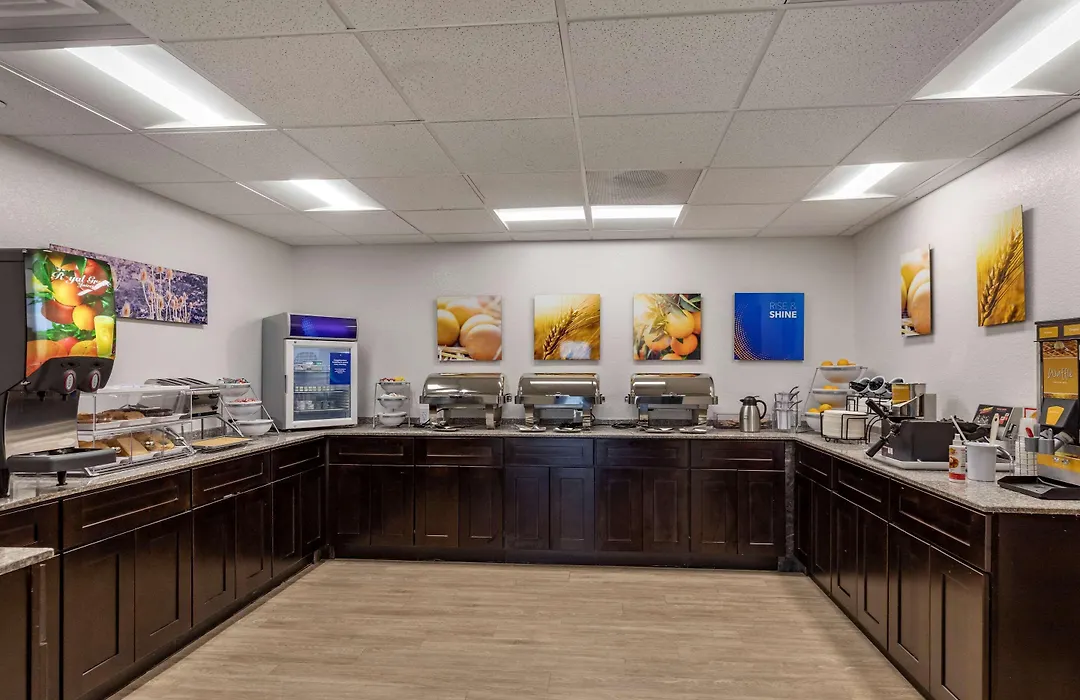 Comfort Inn & Suites Bennett-1