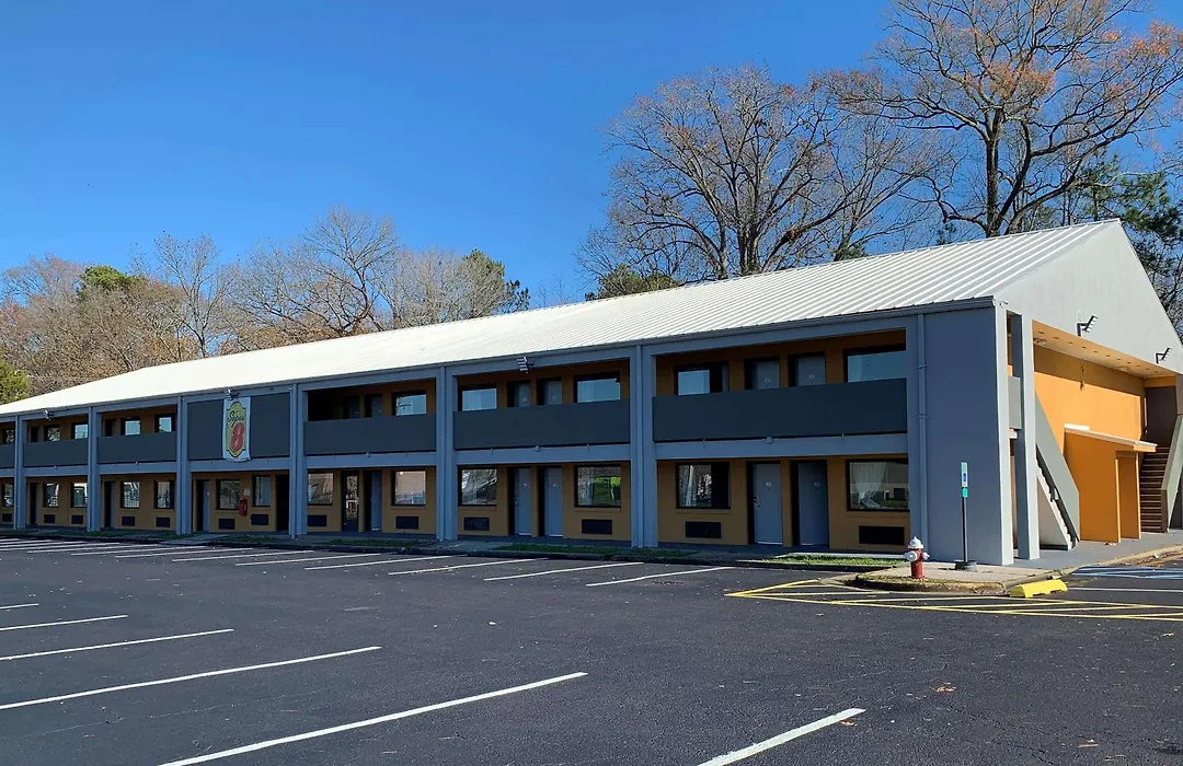 Super 8 By Wyndham Newport News-1