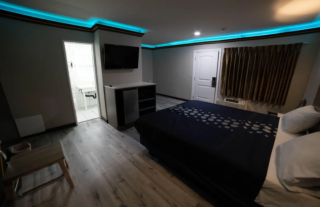 Artesia Motor Inn-1