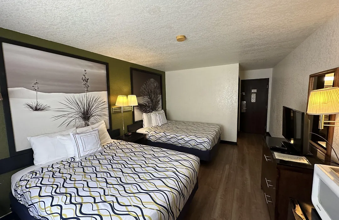 Simple Rewards Inn-1