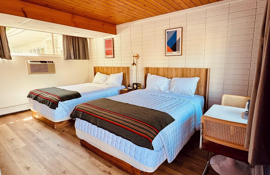 The Sierra Motel-1