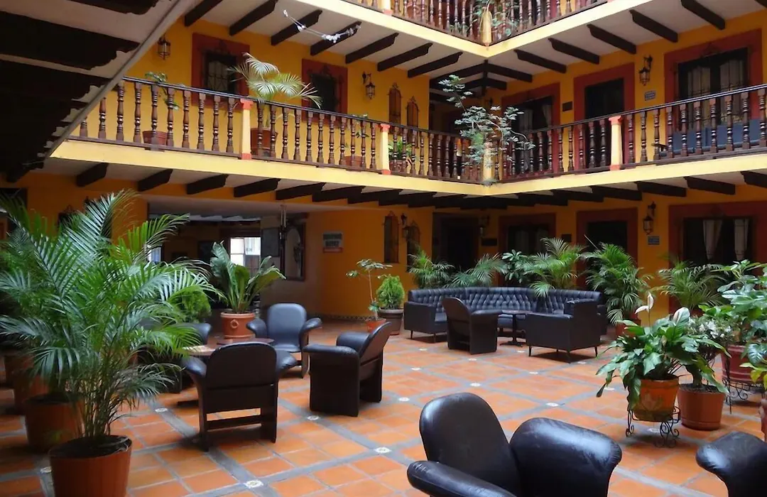 Hotel Catedral-1