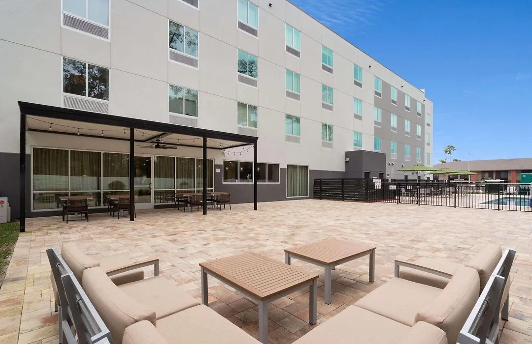 Wyndham Garden Orlando Airport - Free Airport Shuttle - Park N' Fly Available-1