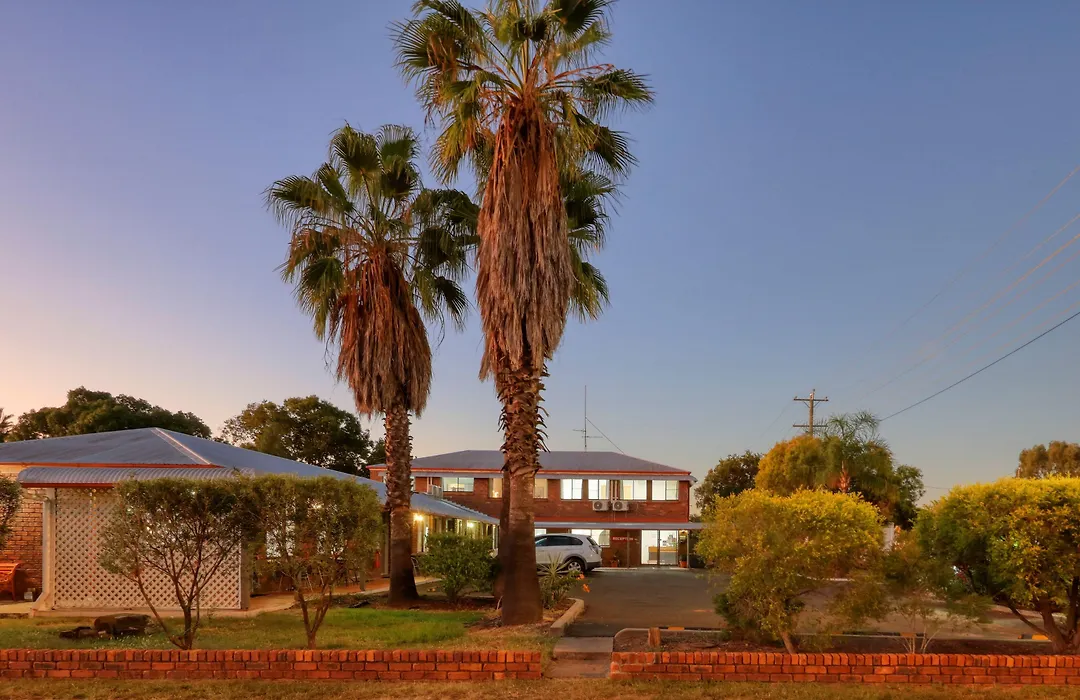 Bryants Motel Roma-1