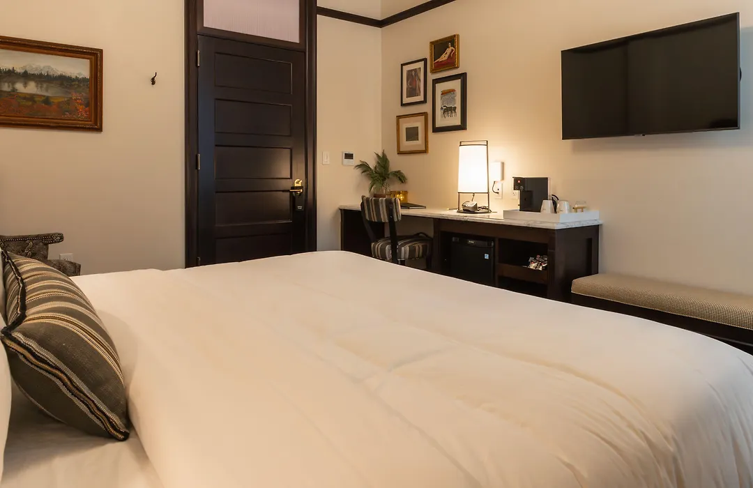 The Avery Hotel-1