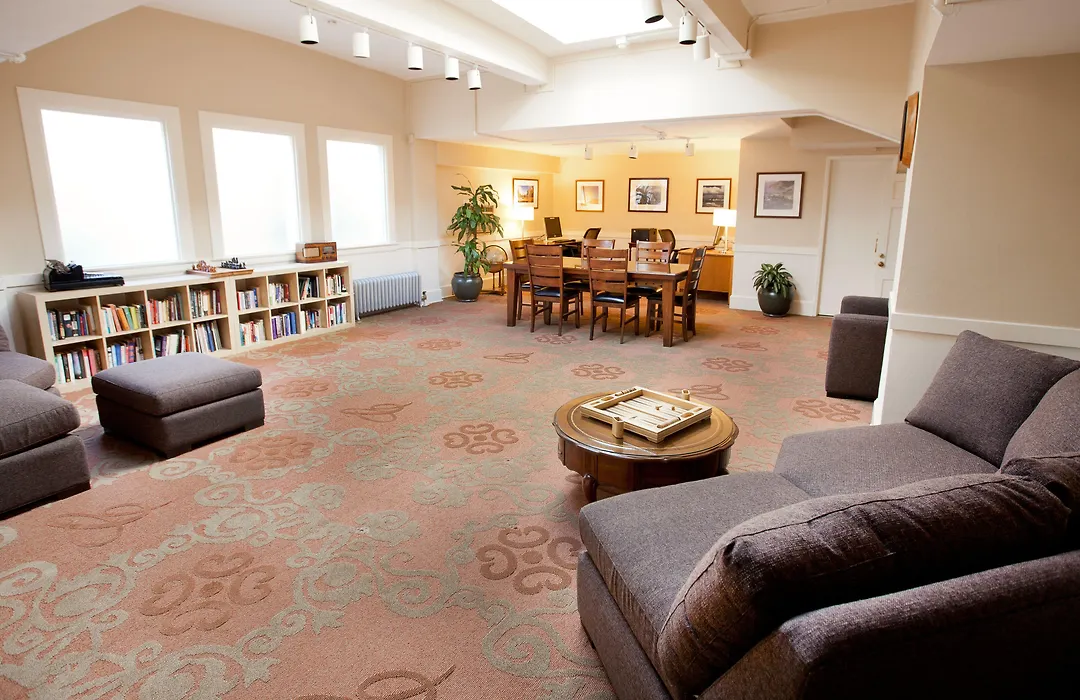 Cardinal Hotel-1