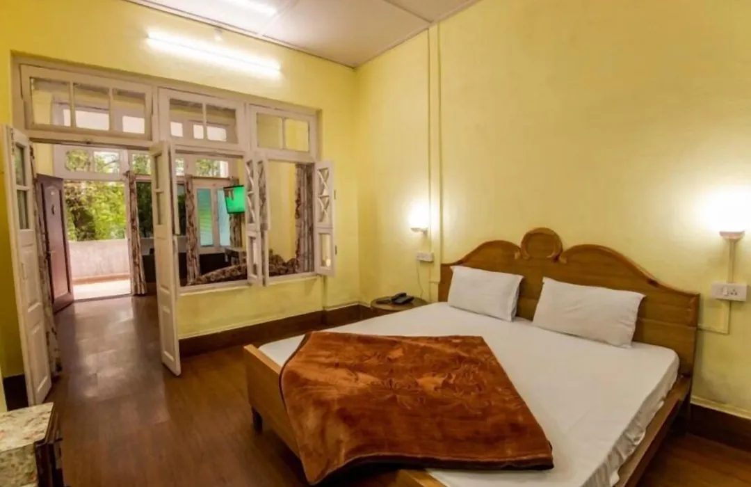 India Hotel - Lake View - Mall Road Nainital-1