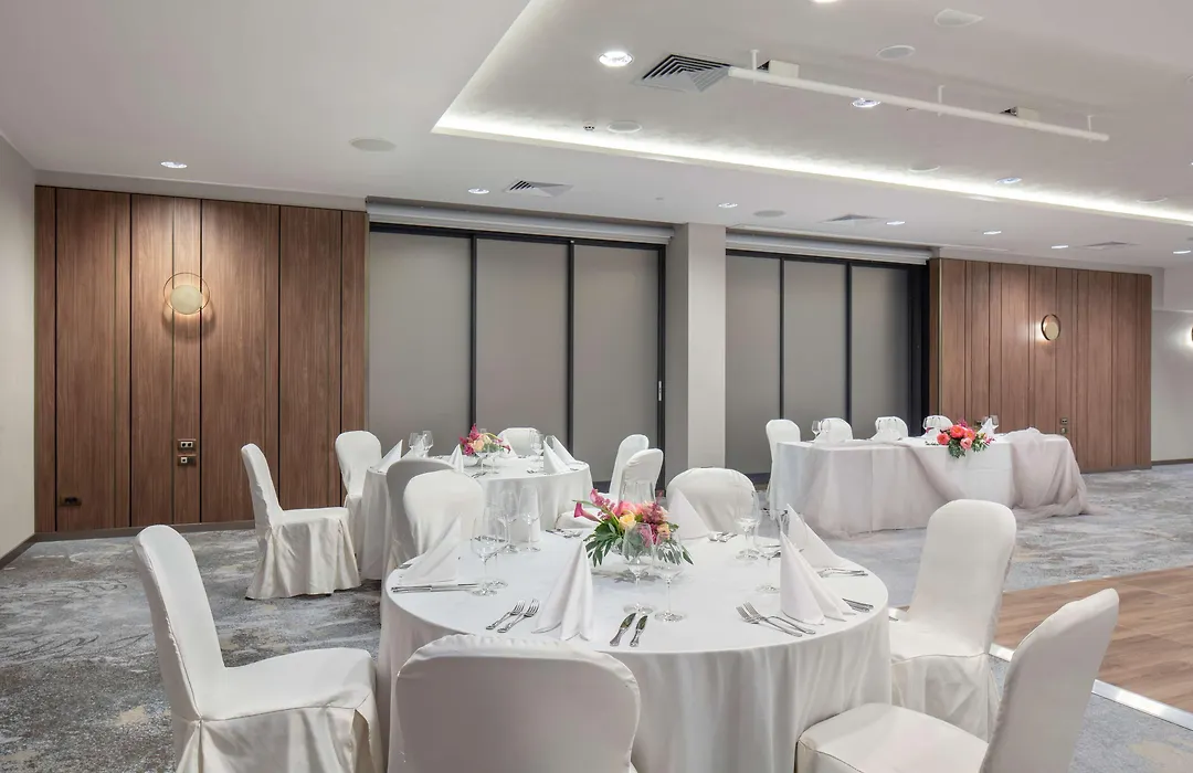 Doubletree By Hilton Plovdiv Center-1