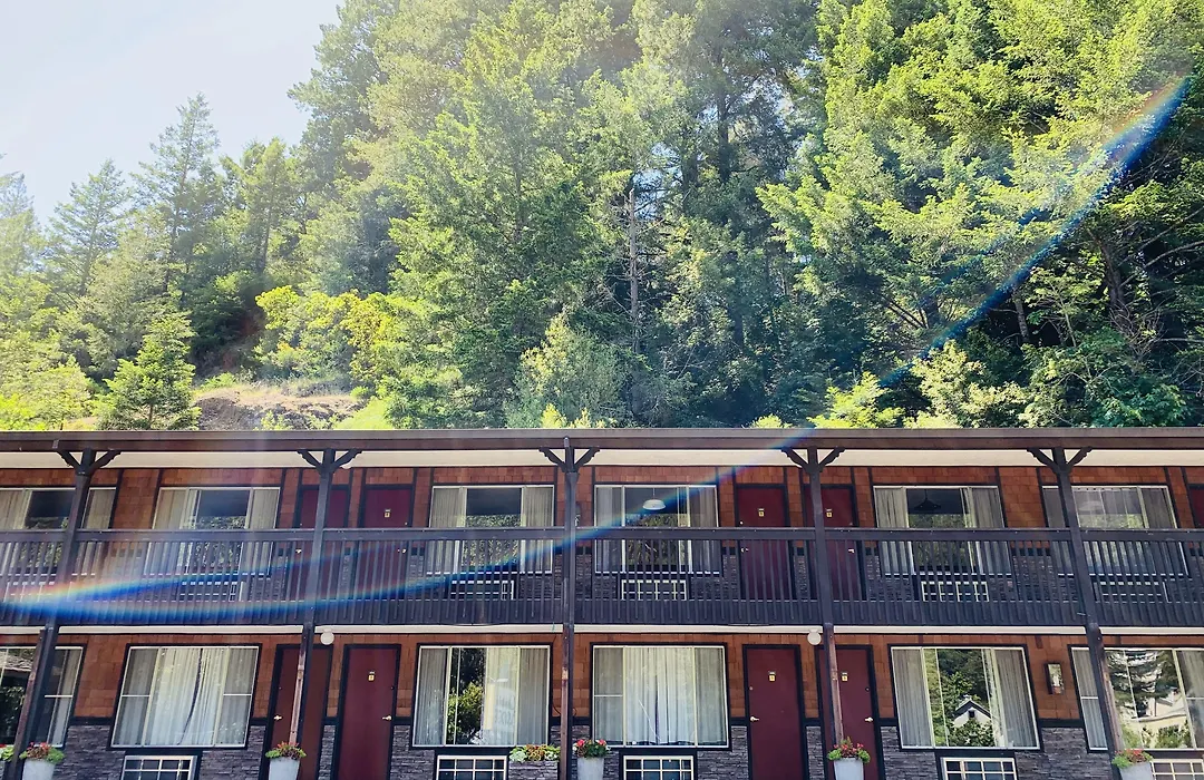 The Occidental Lodge-1