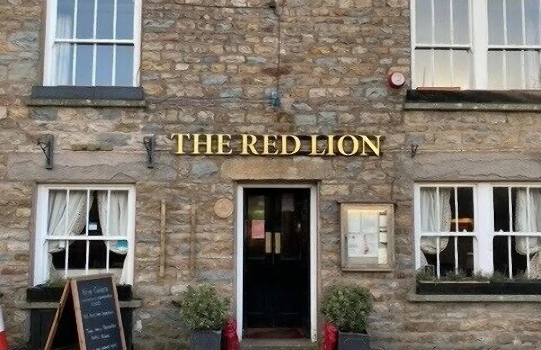 The Red Lion-1