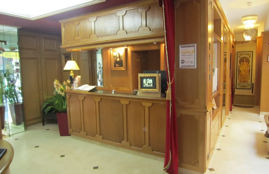 Hotel De La Felicite-1