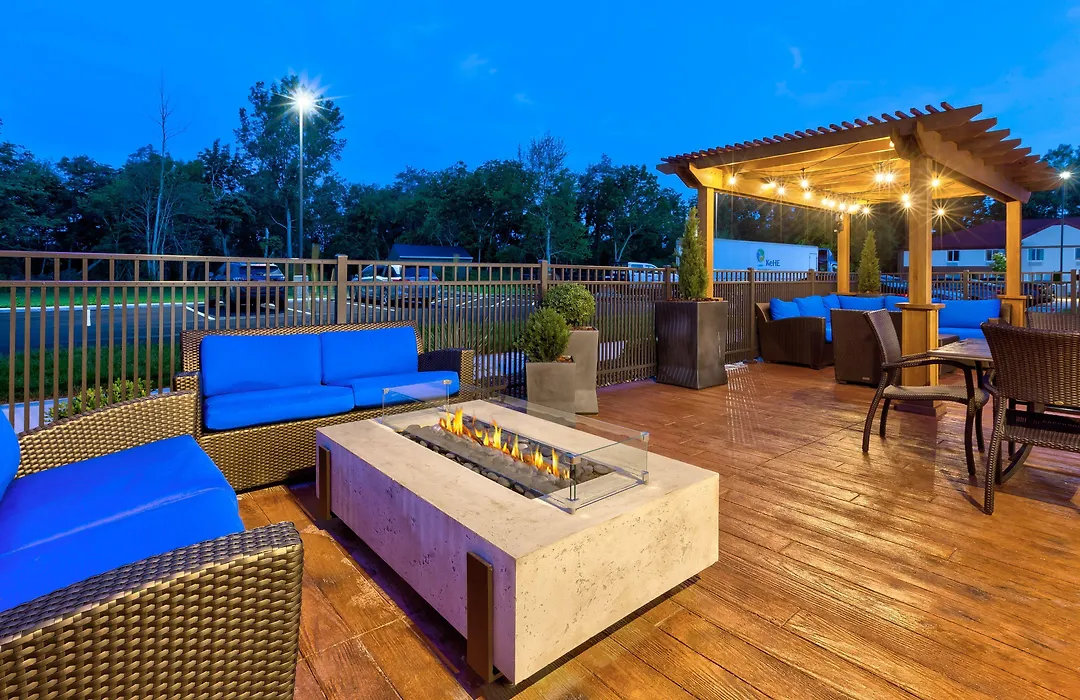Holiday Inn Express & Suites - Milan - Sandusky Area By Ihg-1