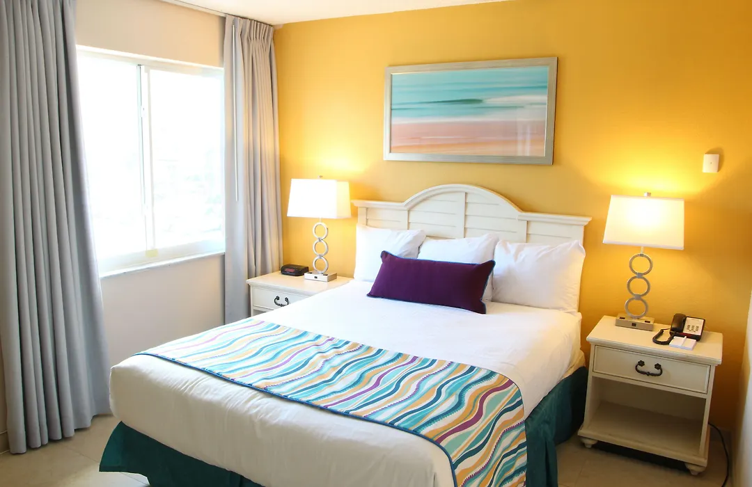 Canada House Pompano Beach-1