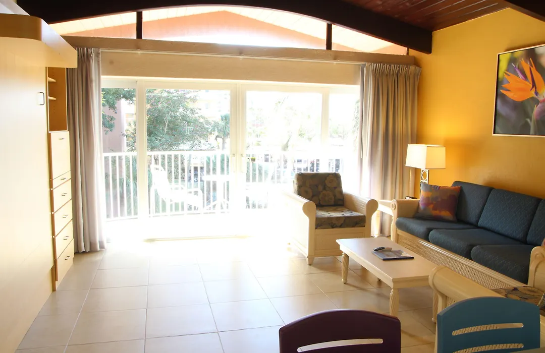 Canada House Pompano Beach-1