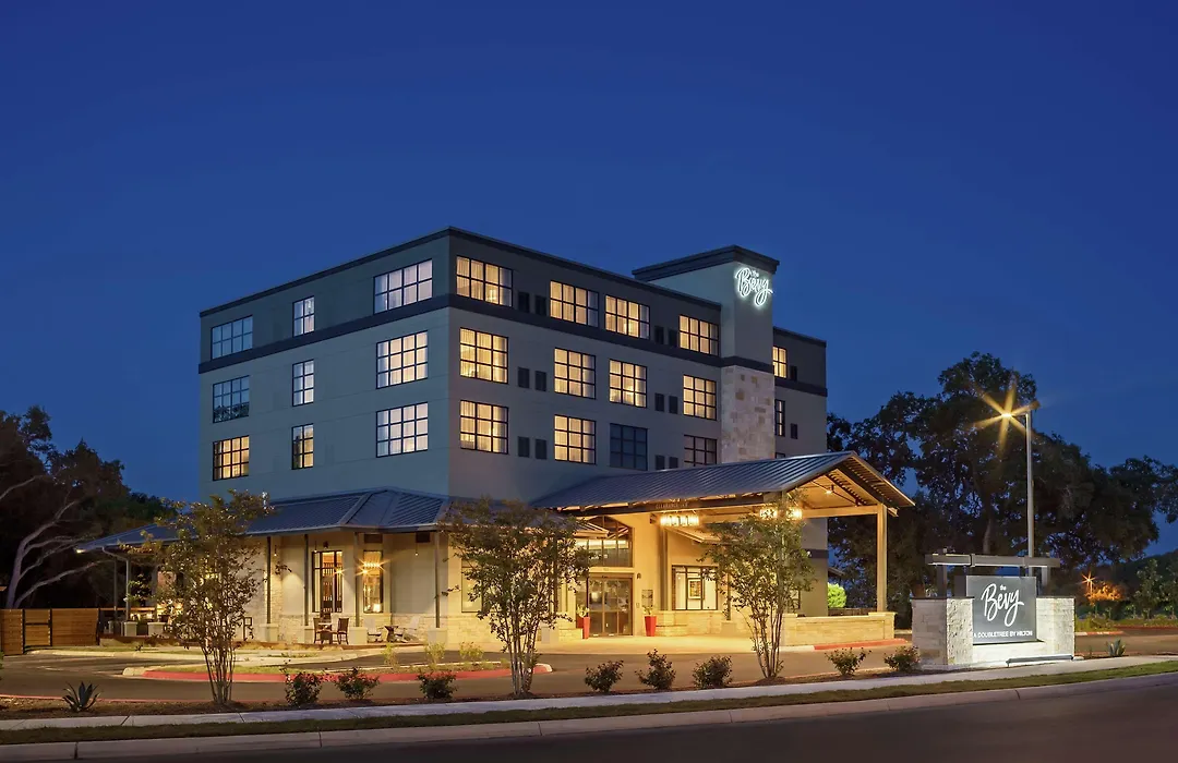 The Bevy Hotel Boerne, A Doubletree By Hilton-1
