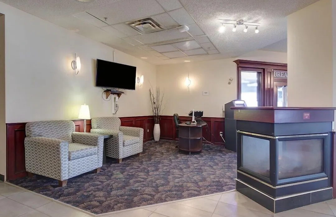 Ramada By Wyndham Nisku Edmonton Airport-1