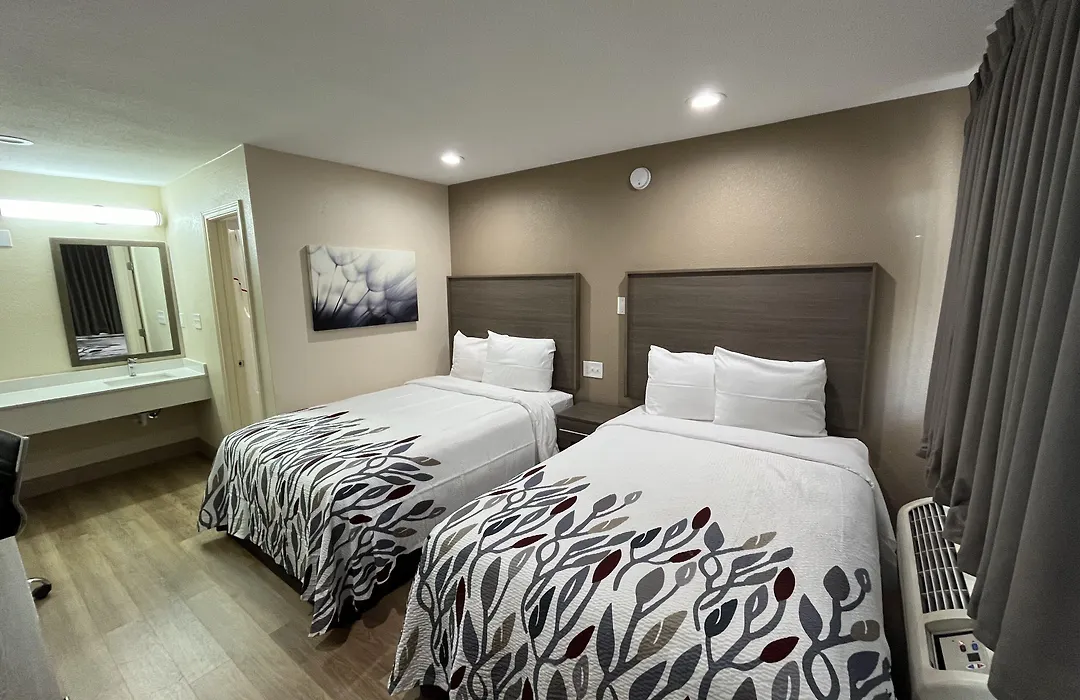 Red Roof Inn Haltom City-1