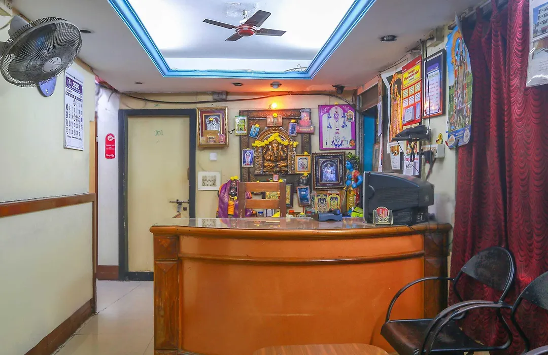 Spot On 49012 New Adyar Guest House-1