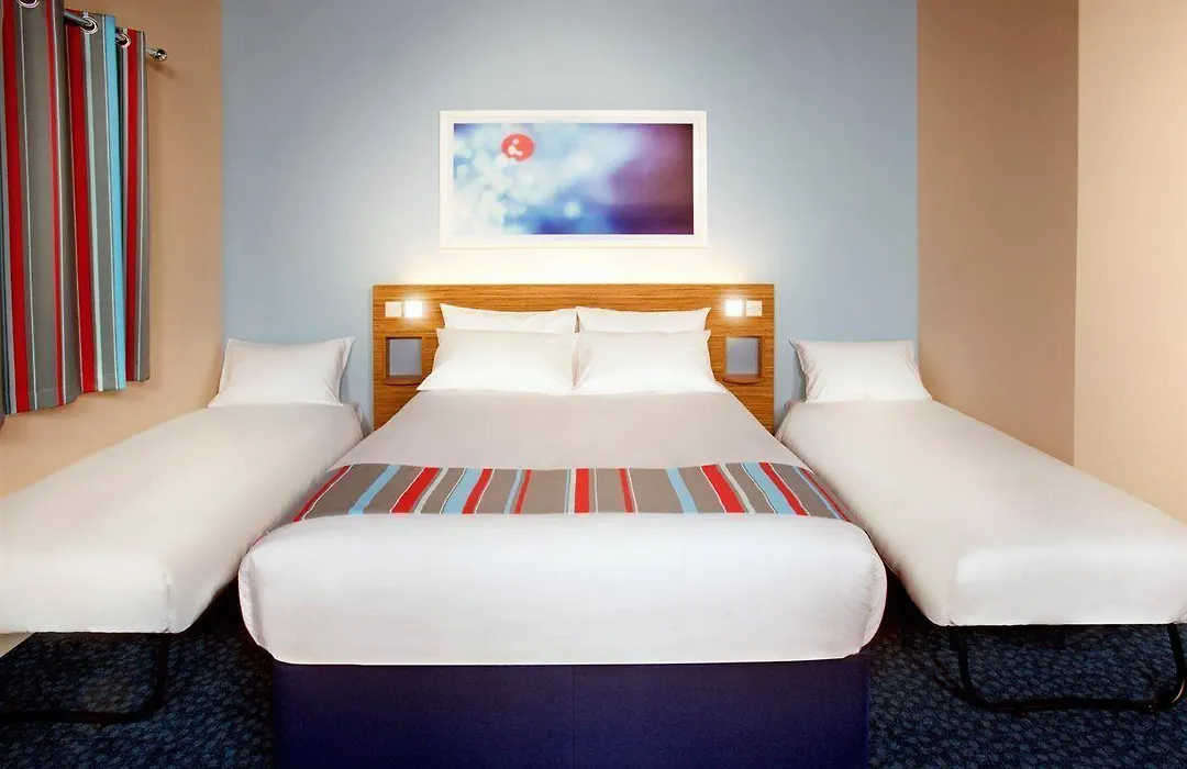 Travelodge Sunbury M3-1