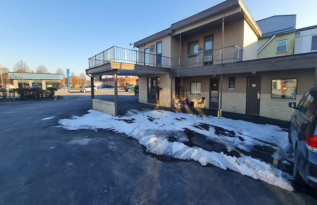 Dubois Manor Motel-1