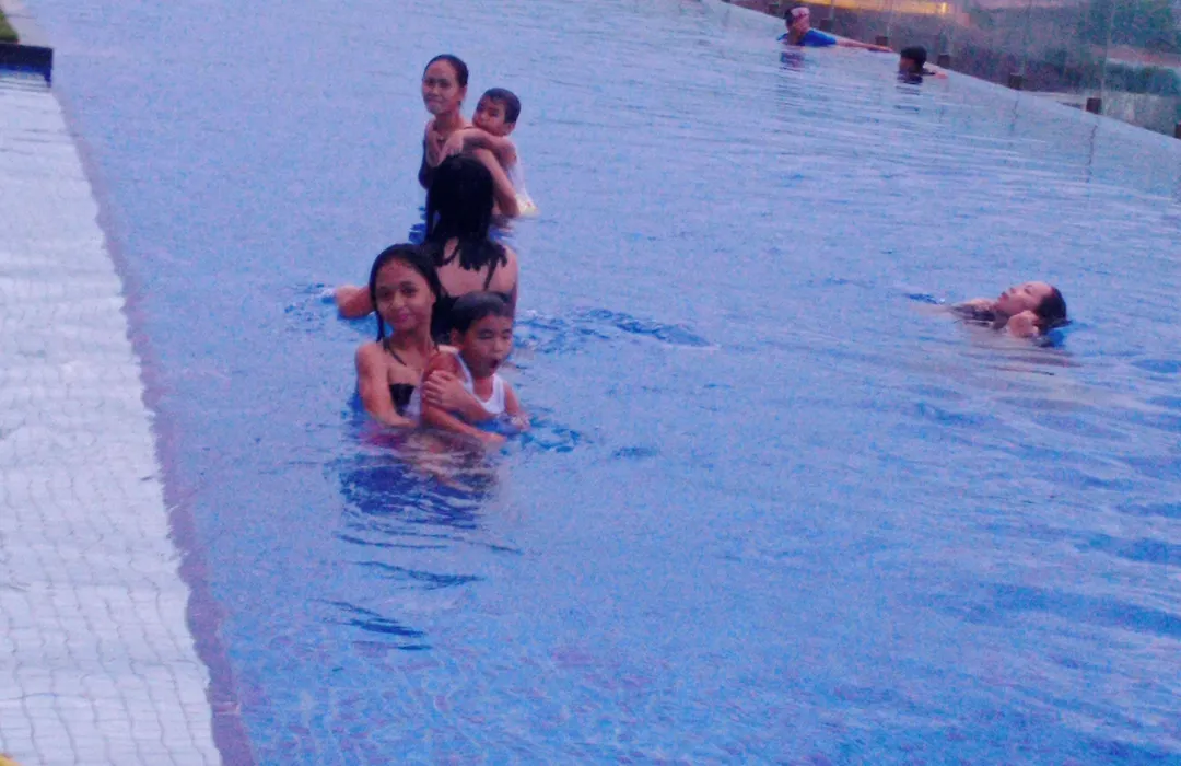 Mactan Newtown Beach Condo-1