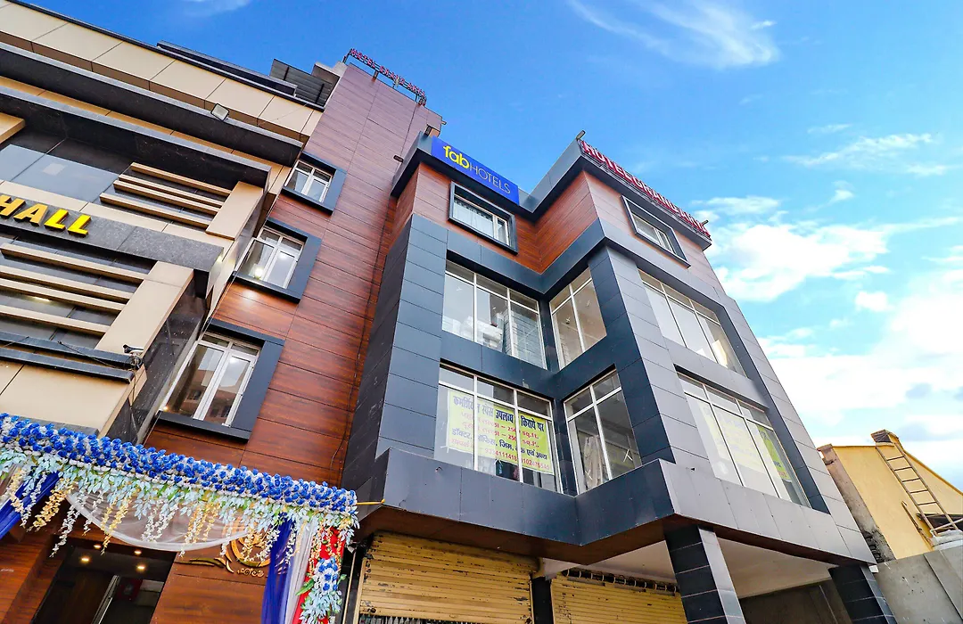 Fabhotel Grand Arya-1