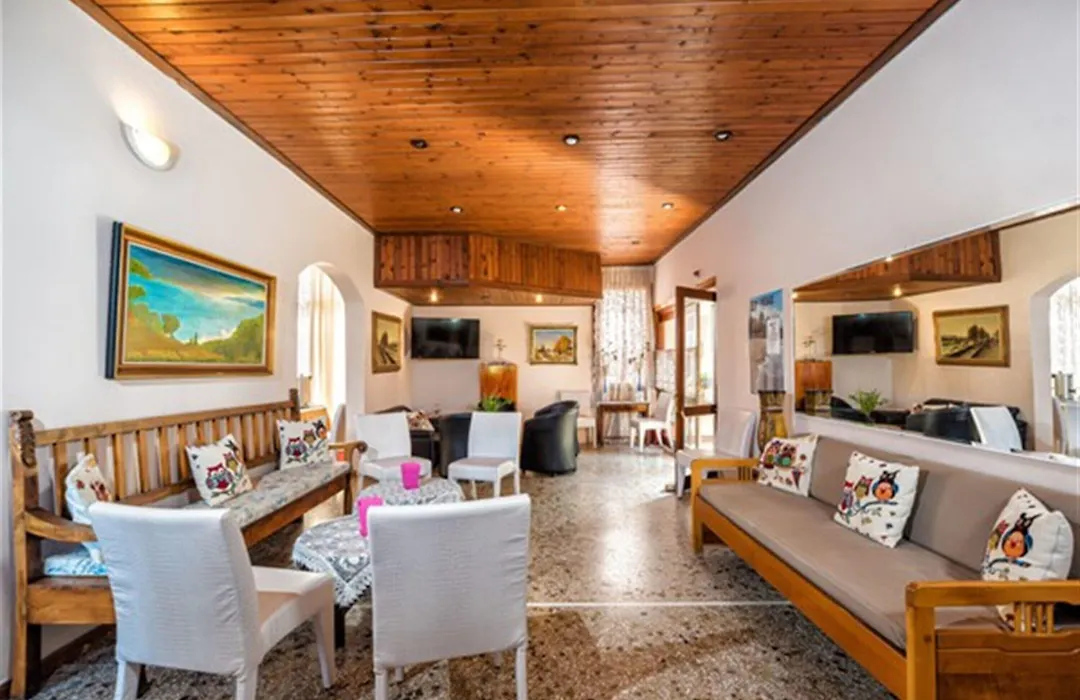 Harmony Hotel & Studio-1