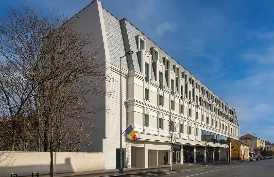Courtyard By Marriott Cluj - Napoca Downtown-1