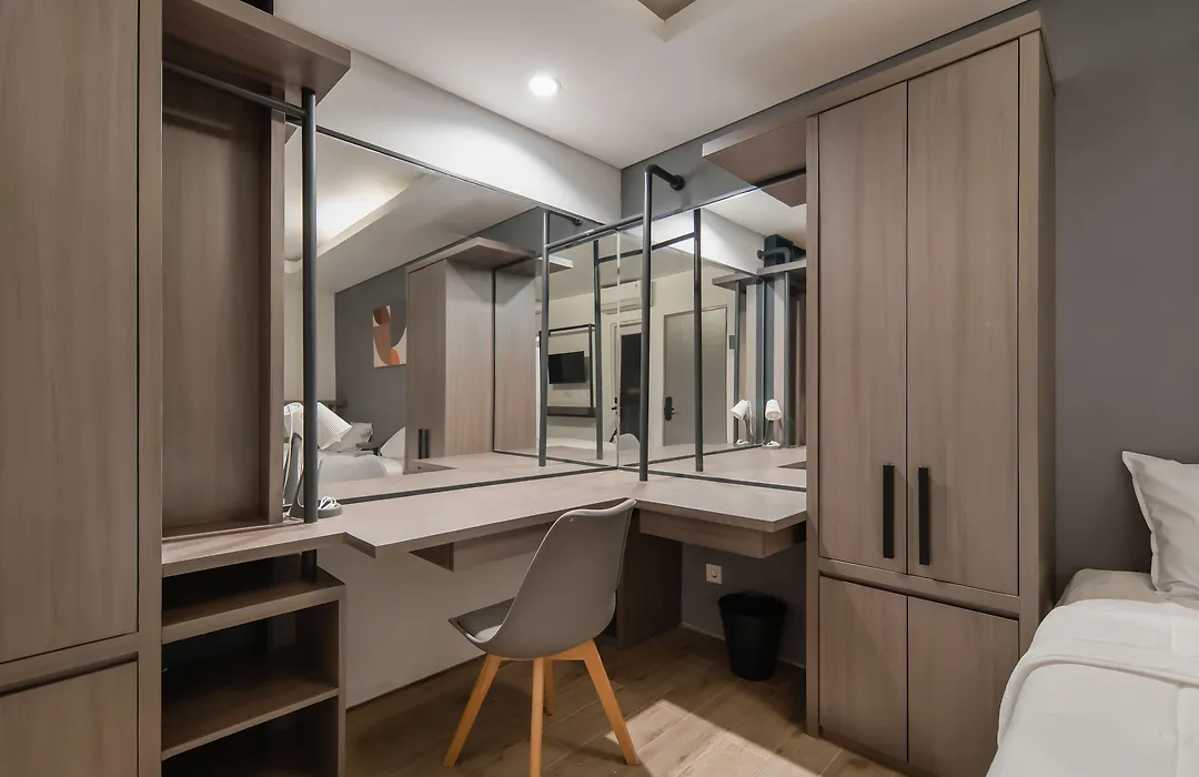 Cove Art Living-1
