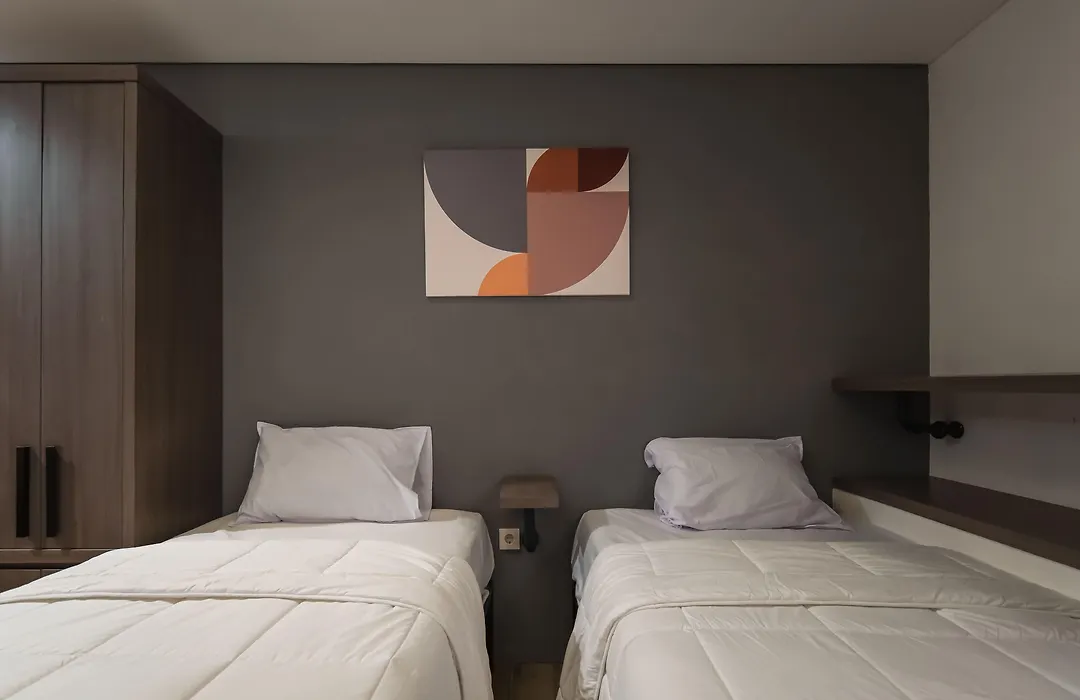 Cove Art Living-1