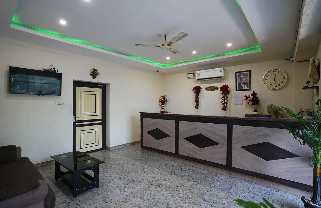 Hotel Anbu Park-1