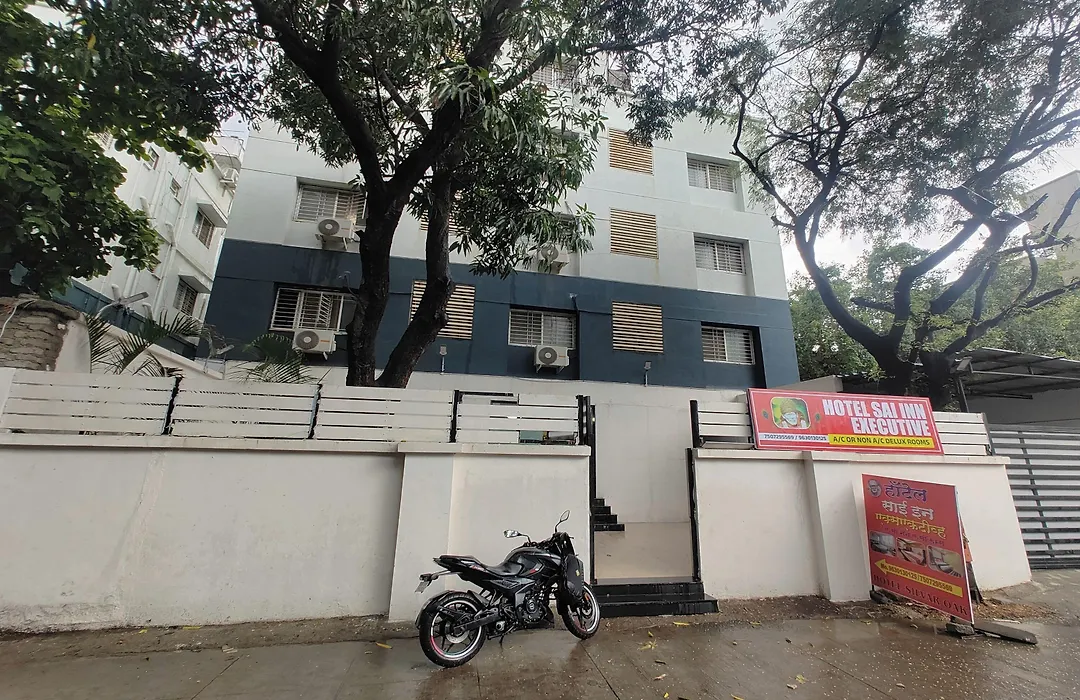 Hotel Sai Inn Executive-1