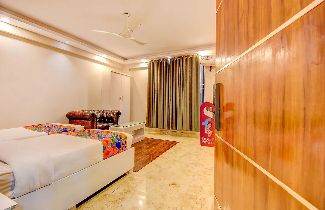 Fabhotel Cozzy Inn - Jayanagar-1