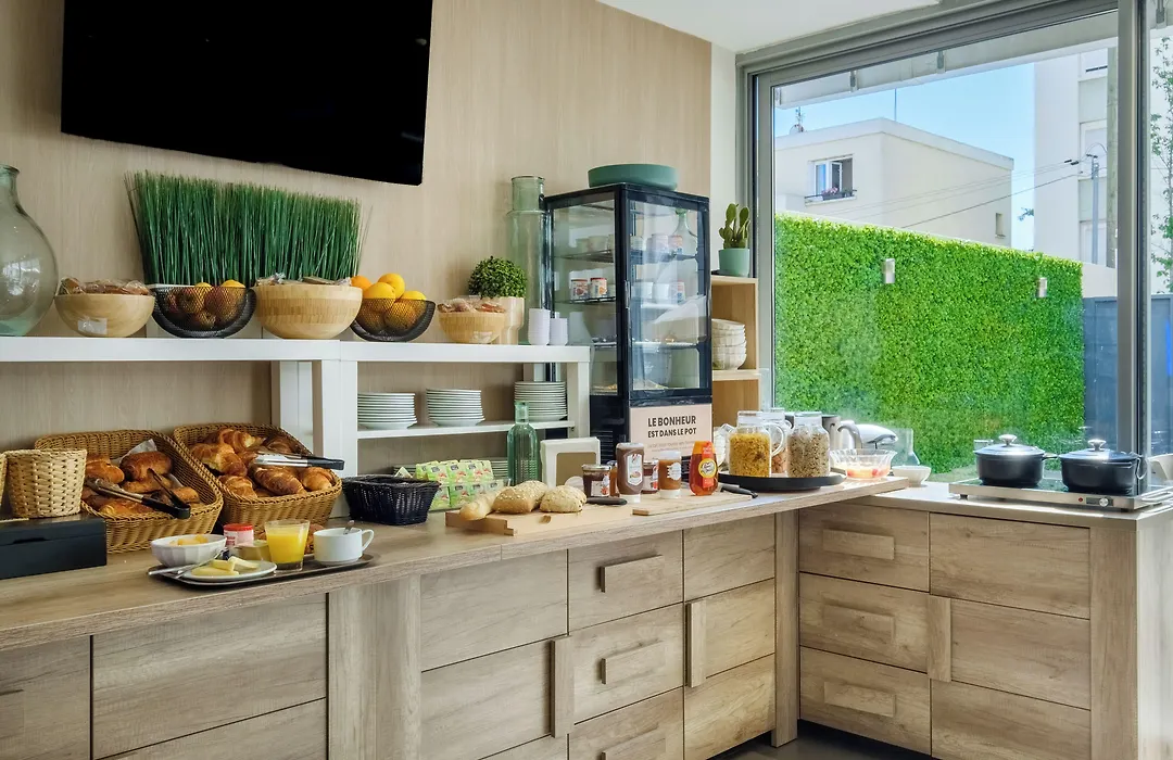 B&B Hotel Antibes Juan-Les-Pins-1